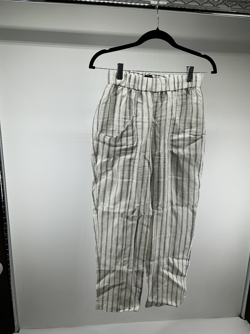100% European Linen Tapered Ankle Pants